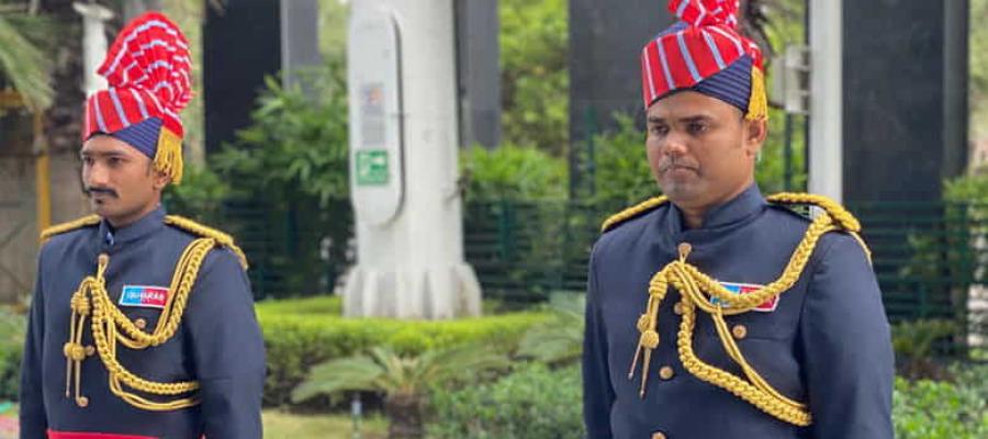 What Is the Role of a Security Guard